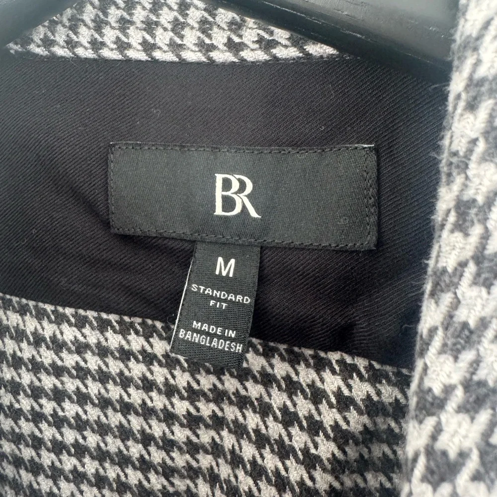Banana Republic Men's Black and White Houndstooth Jacket - Picture 2 of 5